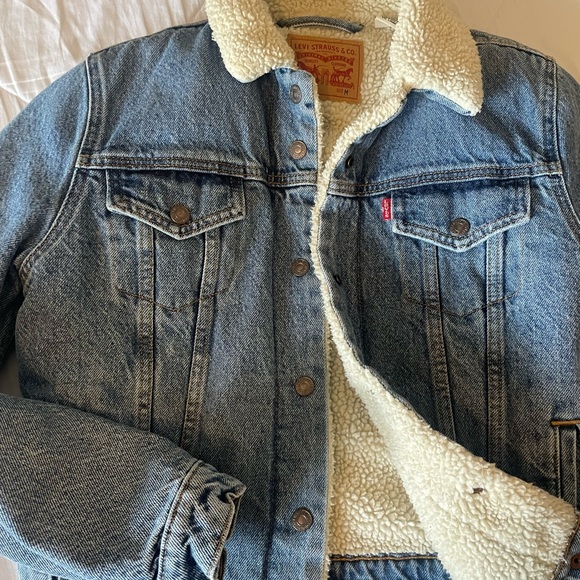 levi’s jacket - Picture 2 of 2